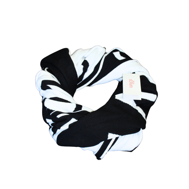 S.Oliver Scarf (Black and white)
